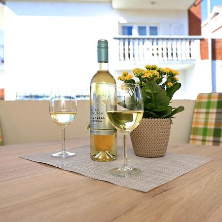 Apartman Zara Exteriör bild