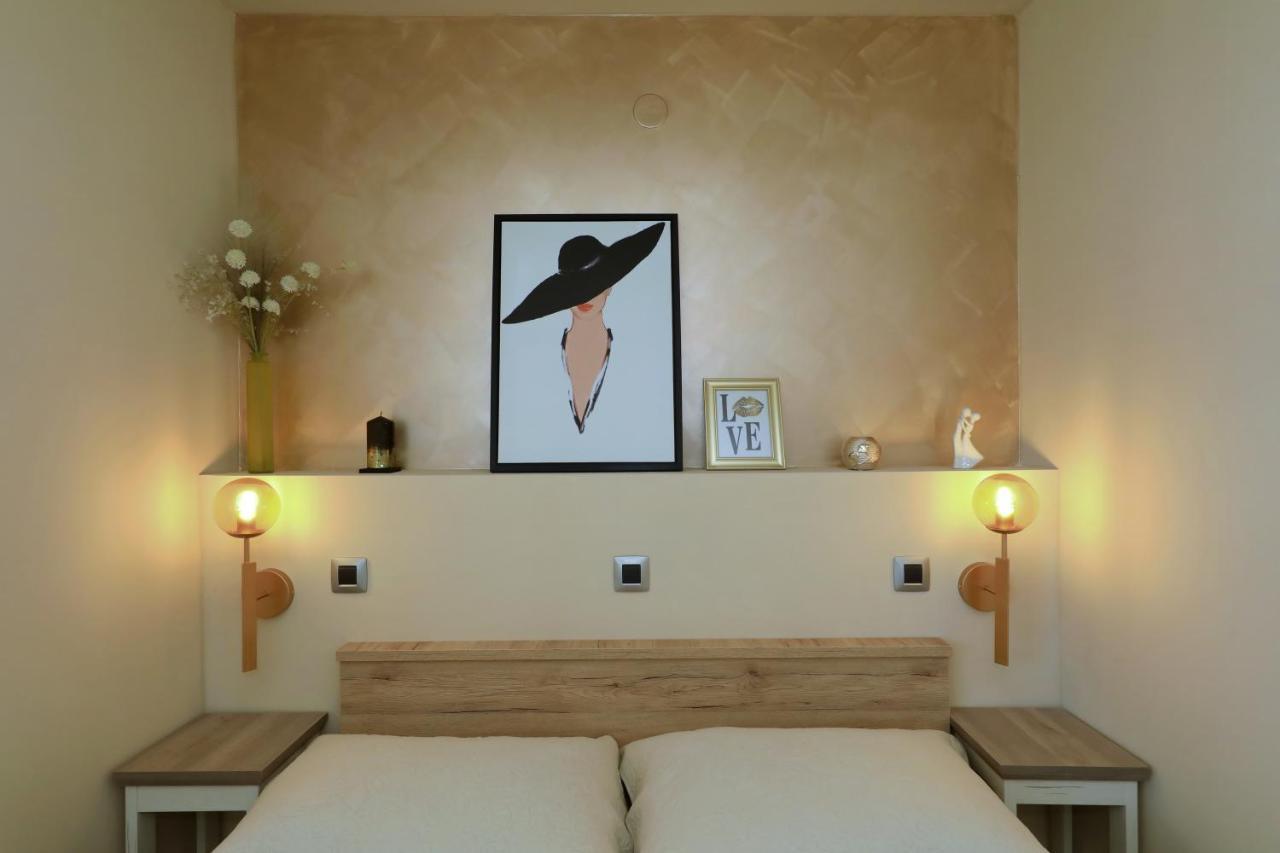 Apartman Zara Exteriör bild